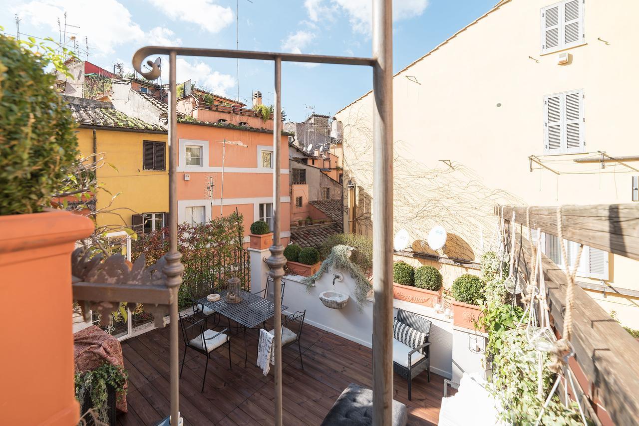 ローマLoft&Terrace - Elevated Elegance At Navonaアパートメント エクステリア 写真