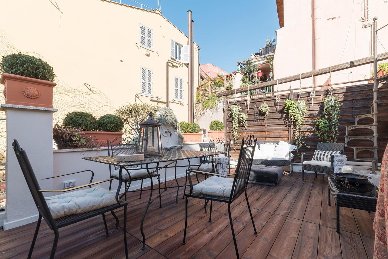 ローマLoft&Terrace - Elevated Elegance At Navonaアパートメント エクステリア 写真