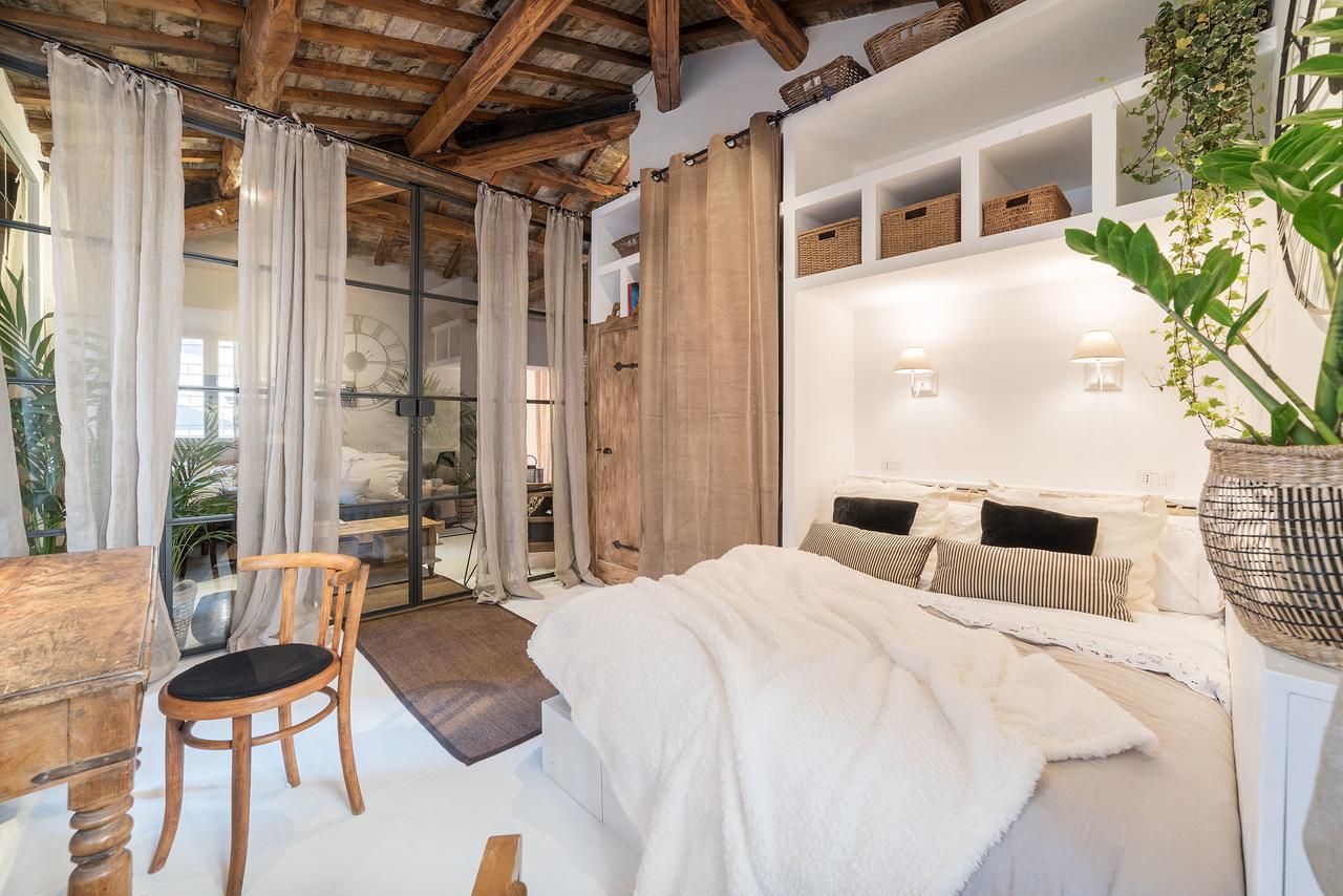 ローマLoft&Terrace - Elevated Elegance At Navonaアパートメント エクステリア 写真