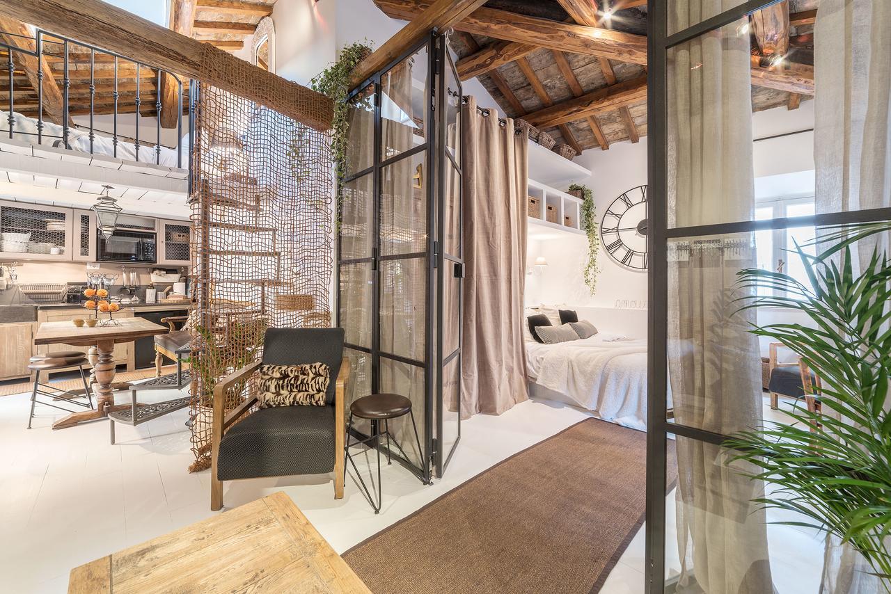 ローマLoft&Terrace - Elevated Elegance At Navonaアパートメント エクステリア 写真
