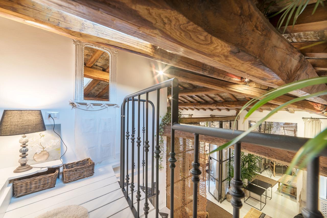 ローマLoft&Terrace - Elevated Elegance At Navonaアパートメント エクステリア 写真